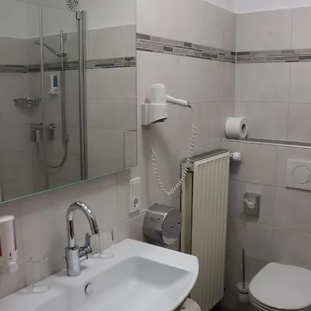 Weinstube Moselblümchen 3* Zeltingen-Rachtig