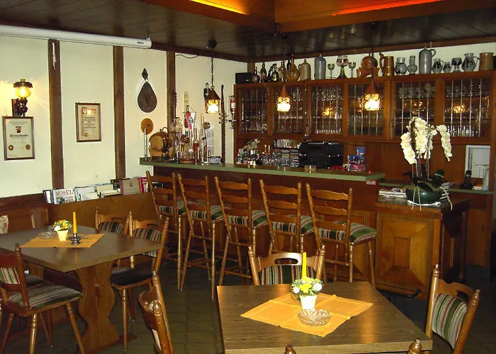 Πανσιόν Weinstube Moselbluemchen 3*